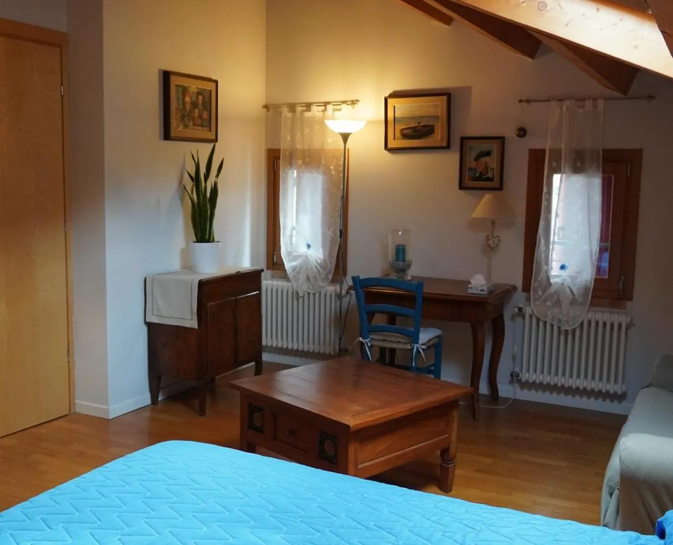 Rum i privatbostad La Casa Del Glicine Tarzo Lägenhet Fratta