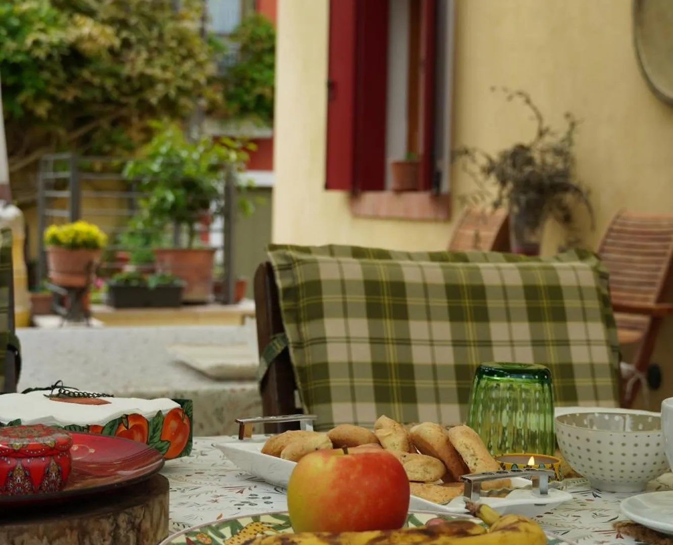 Rum i privatbostad La Casa Del Glicine Tarzo Lägenhet Fratta